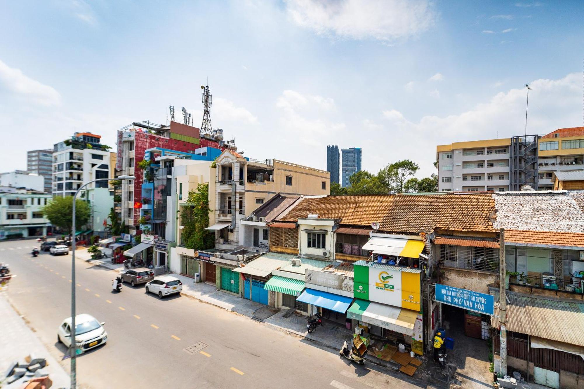 1br Near Bui Vien Balcony & Washer 25 *